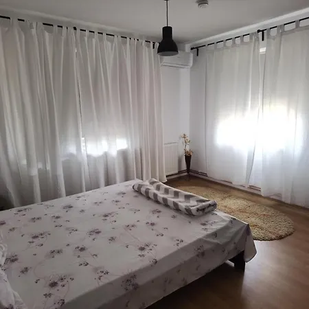 Casa Reds Lodge Ramnicu Valcea