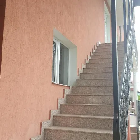 Lodge Casa Reds Ramnicu Valcea